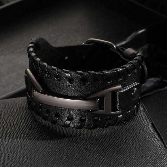 Men Black Retro Wide Leather Belt Buckle Bracelet - Picture 3 of 4